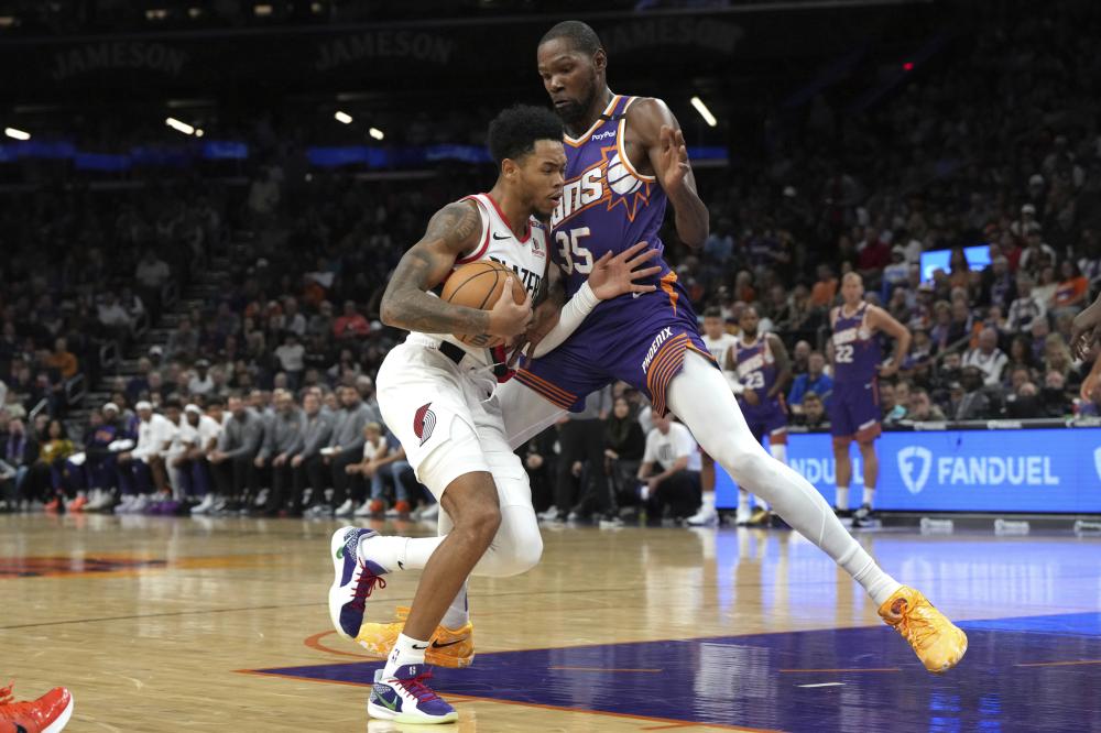 东队最终拿 东队最终拿