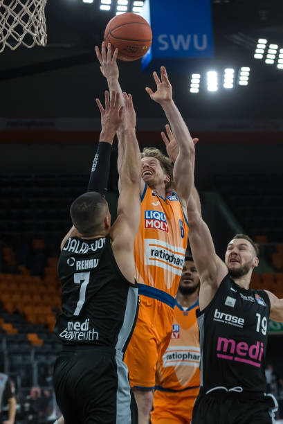 仁慕尼黑的 仁慕尼黑的